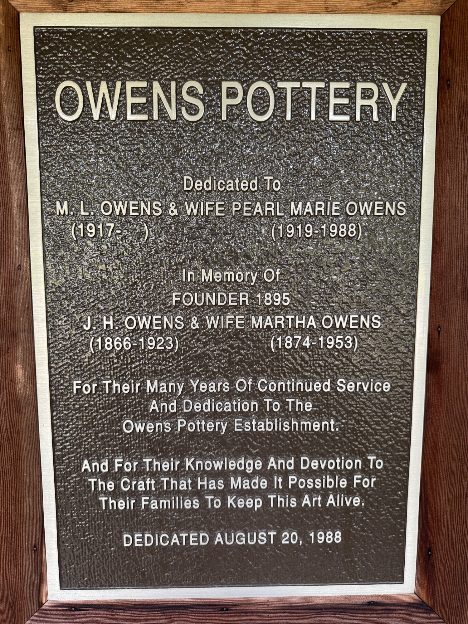 Owens Pottery dedication plaque — dedicated August 20, 1988